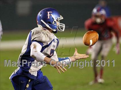 Thumbnail 3 in Serra vs. Folsom (CIF State D2 Final) photogallery.