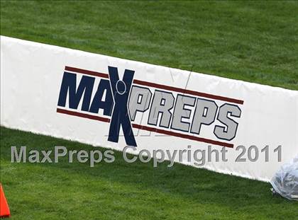 Thumbnail 3 in Serra vs. Folsom (CIF State D2 Final) photogallery.