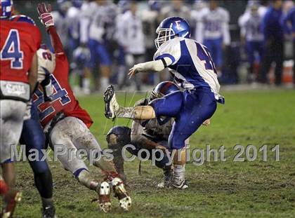 Thumbnail 3 in Serra vs. Folsom (CIF State D2 Final) photogallery.