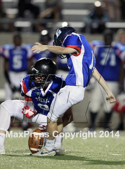 Thumbnail 1 in North Texas All-Star Game photogallery.