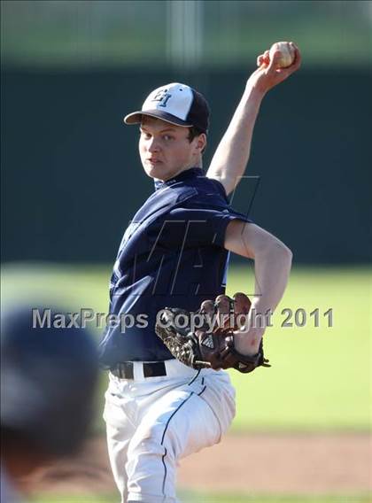 Thumbnail 2 in East Irondequoit vs Batavia photogallery.