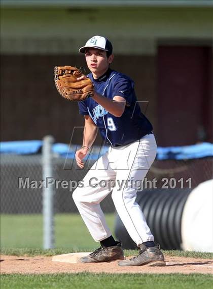 Thumbnail 2 in East Irondequoit vs Batavia photogallery.