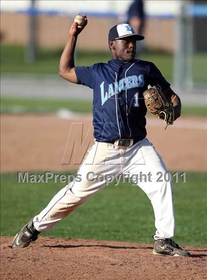 Thumbnail 2 in East Irondequoit vs Batavia photogallery.