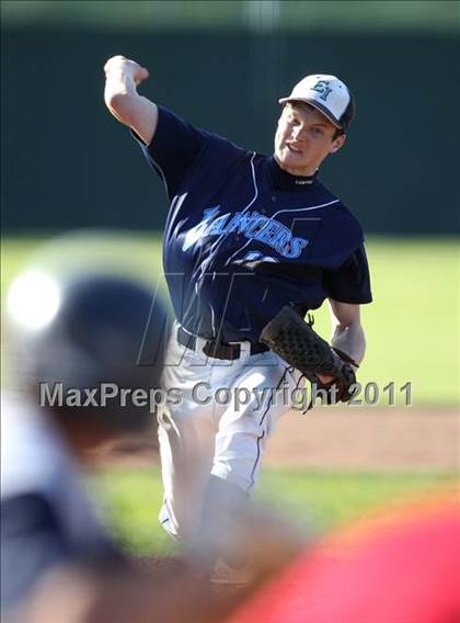 Thumbnail 3 in East Irondequoit vs Batavia photogallery.
