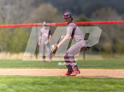 Thumbnail 3 in East Poinsett County vs Highland (Forest Wood Classic) photogallery.