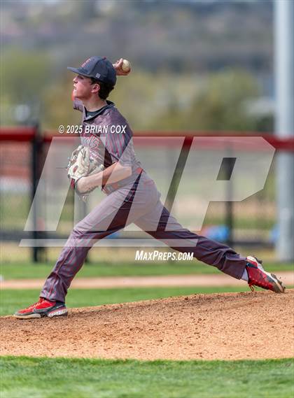 Thumbnail 3 in East Poinsett County vs Highland (Forest Wood Classic) photogallery.