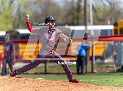 Thumbnail 2 in East Poinsett County vs Highland (Forest Wood Classic) photogallery.