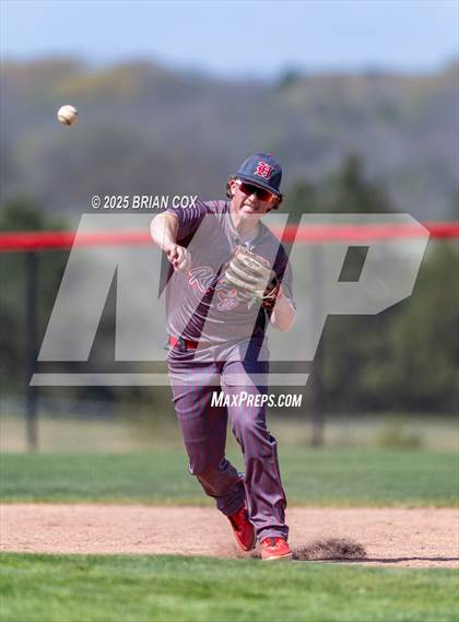 Thumbnail 3 in East Poinsett County vs Highland (Forest Wood Classic) photogallery.