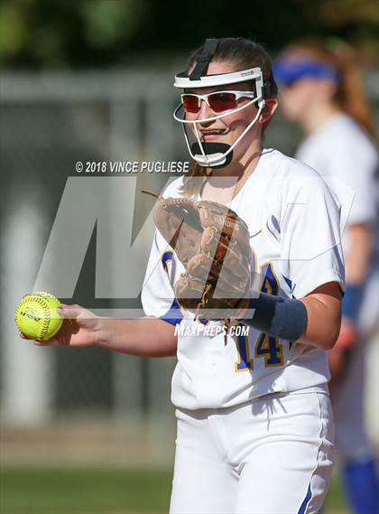 Thumbnail 3 in Thousand Oaks @ Louisville photogallery.