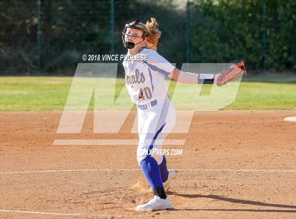 Thumbnail 1 in Thousand Oaks @ Louisville photogallery.