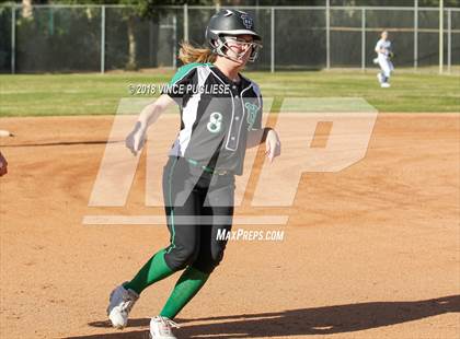 Thumbnail 3 in Thousand Oaks @ Louisville photogallery.