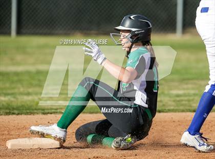 Thumbnail 3 in Thousand Oaks @ Louisville photogallery.