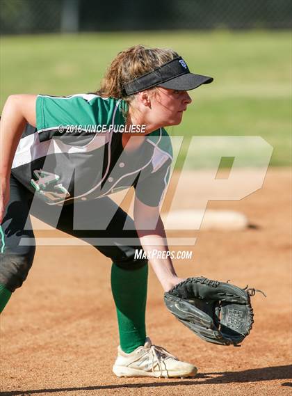 Thumbnail 3 in Thousand Oaks @ Louisville photogallery.