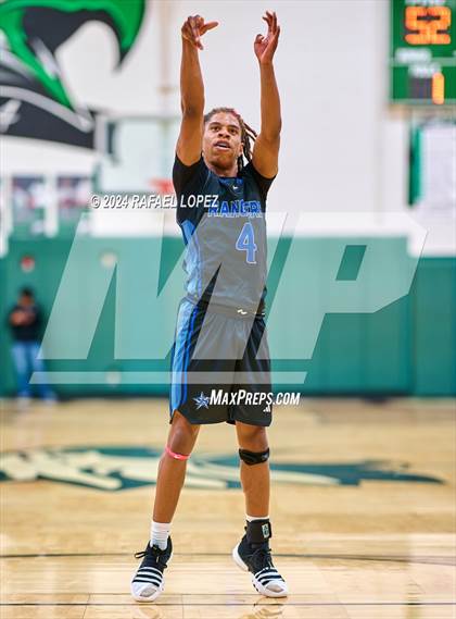 Thumbnail 3 in Midway vs. Sterling (McDonald's Texas Invitational) photogallery.