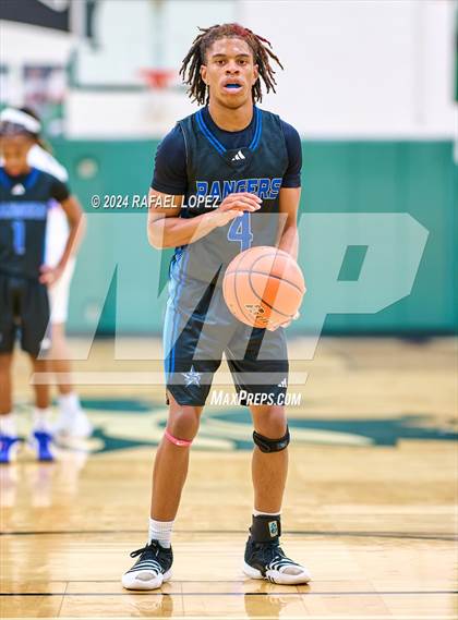 Thumbnail 1 in Midway vs. Sterling (McDonald's Texas Invitational) photogallery.