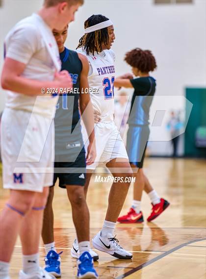 Thumbnail 3 in Midway vs. Sterling (McDonald's Texas Invitational) photogallery.