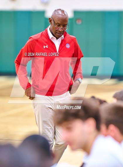 Thumbnail 2 in Midway vs. Sterling (McDonald's Texas Invitational) photogallery.