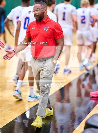 Thumbnail 2 in Midway vs. Sterling (McDonald's Texas Invitational) photogallery.