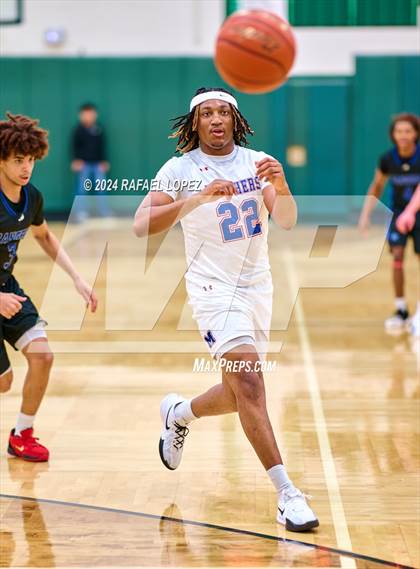 Thumbnail 3 in Midway vs. Sterling (McDonald's Texas Invitational) photogallery.