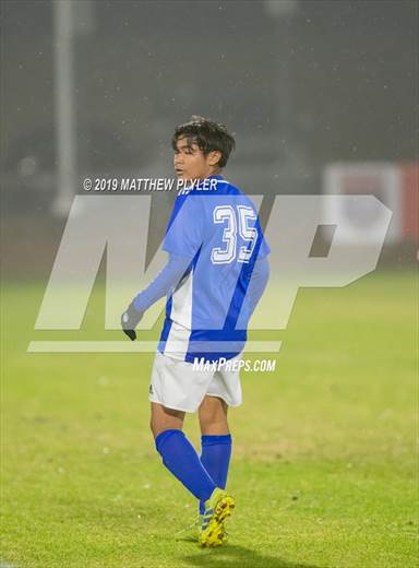 null - Photo 01