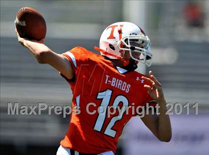 Thumbnail 3 in Timpview vs. Bakersfield (Mission Viejo Classic) photogallery.