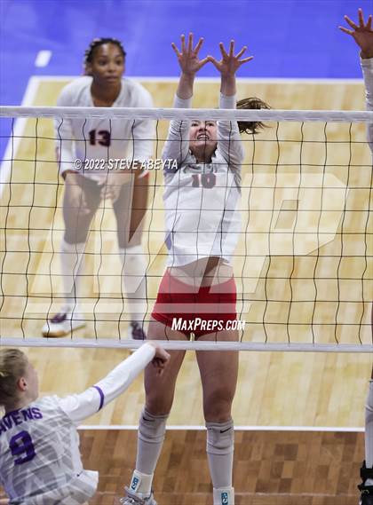 Thumbnail 2 in Chaparral vs. Denver South (CHSAA 5A 3rd Round) photogallery.