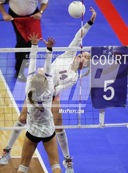 Thumbnail 2 in Chaparral vs. Denver South (CHSAA 5A 3rd Round) photogallery.