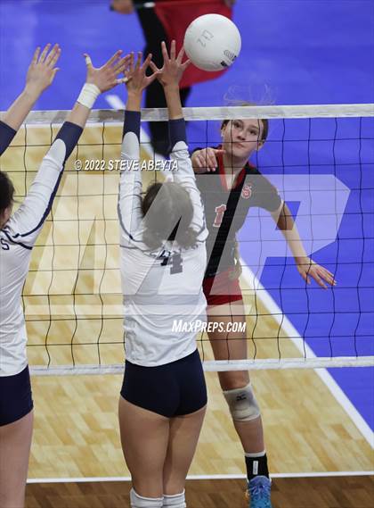 Thumbnail 2 in Chaparral vs. Denver South (CHSAA 5A 3rd Round) photogallery.