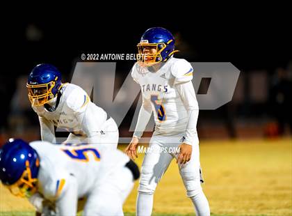 Thumbnail 3 in Muir @ Palo Verde Valley (CIF Division 5–AA Regional Final) photogallery.