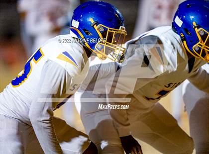Thumbnail 2 in Muir @ Palo Verde Valley (CIF Division 5–AA Regional Final) photogallery.