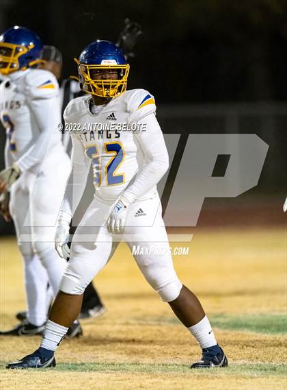 Thumbnail 2 in Muir @ Palo Verde Valley (CIF Division 5–AA Regional Final) photogallery.