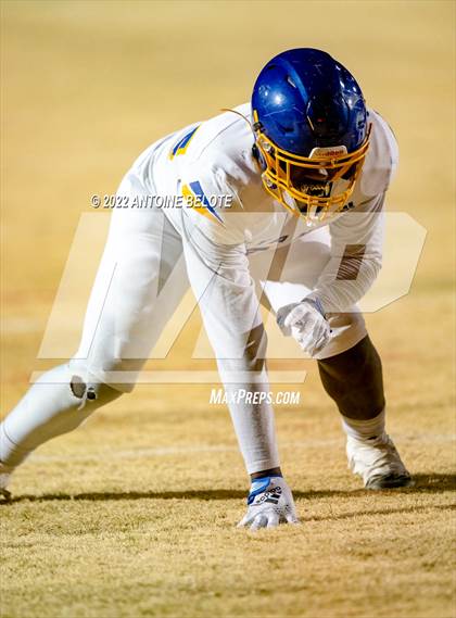 Thumbnail 2 in Muir @ Palo Verde Valley (CIF Division 5–AA Regional Final) photogallery.