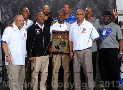 Thumbnail 3 in Serra (CIF SS D4AA Awards) photogallery.