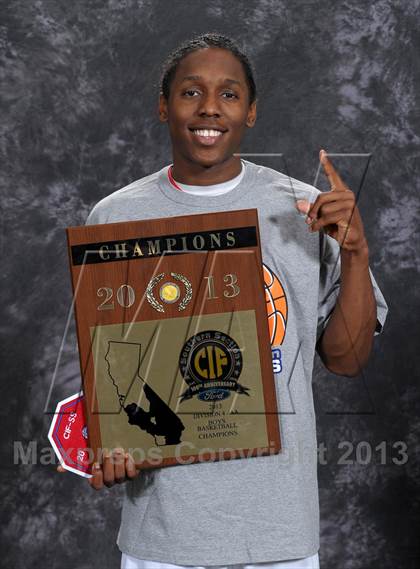 Thumbnail 2 in Serra (CIF SS D4AA Awards) photogallery.