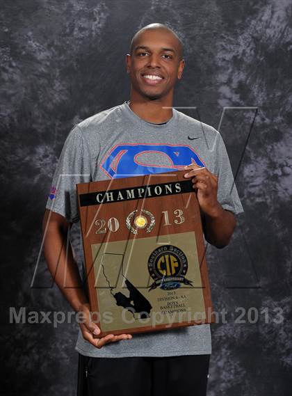 Thumbnail 1 in Serra (CIF SS D4AA Awards) photogallery.