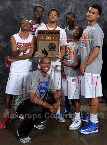 Thumbnail 2 in Serra (CIF SS D4AA Awards) photogallery.