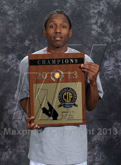 Thumbnail 1 in Serra (CIF SS D4AA Awards) photogallery.