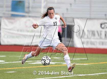 Thumbnail 2 in Fairfield Warde @ Trumbull photogallery.