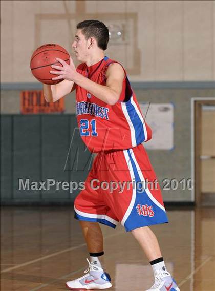 Thumbnail 1 in Lindhurst vs. McKinleyville (Running with the Pack) photogallery.
