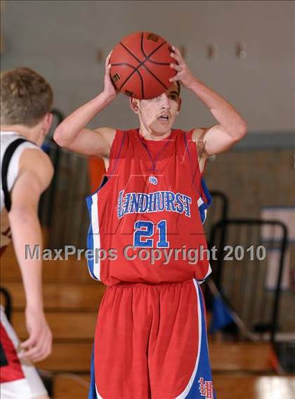 Thumbnail 2 in Lindhurst vs. McKinleyville (Running with the Pack) photogallery.