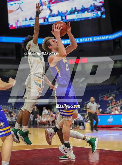 Thumbnail 2 in East Chambers vs. Brock (UIL 3A Semifinal) photogallery.