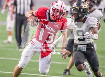 Thumbnail 3 in Glen Rose vs. Pleasant Grove (UIL 4A Area Playoff) photogallery.