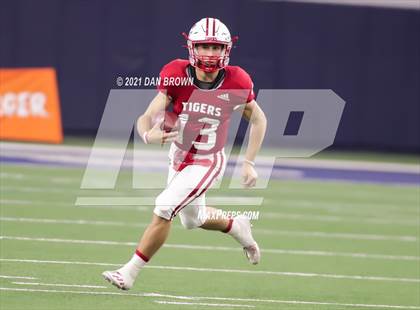 Thumbnail 2 in Glen Rose vs. Pleasant Grove (UIL 4A Area Playoff) photogallery.