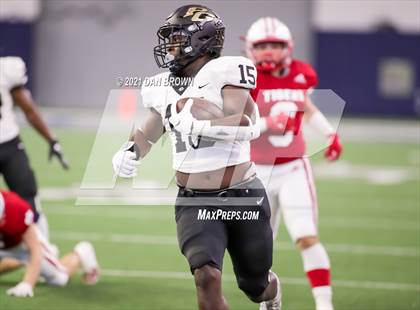 Thumbnail 2 in Glen Rose vs. Pleasant Grove (UIL 4A Area Playoff) photogallery.