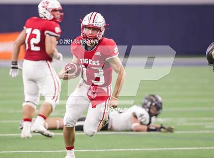 Thumbnail 3 in Glen Rose vs. Pleasant Grove (UIL 4A Area Playoff) photogallery.