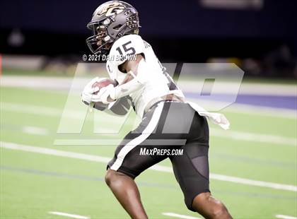 Thumbnail 2 in Glen Rose vs. Pleasant Grove (UIL 4A Area Playoff) photogallery.
