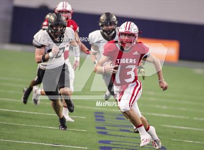 Thumbnail 1 in Glen Rose vs. Pleasant Grove (UIL 4A Area Playoff) photogallery.