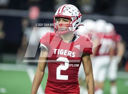 Thumbnail 2 in Glen Rose vs. Pleasant Grove (UIL 4A Area Playoff) photogallery.