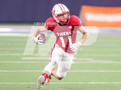 Thumbnail 3 in Glen Rose vs. Pleasant Grove (UIL 4A Area Playoff) photogallery.