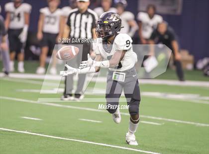Thumbnail 2 in Glen Rose vs. Pleasant Grove (UIL 4A Area Playoff) photogallery.